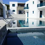 Lägenhet Paros-memories-neubau-villen, Sportpool