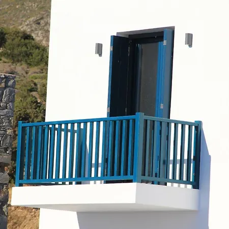 Paros-memories-neubau-villen, Sportpool Apartman